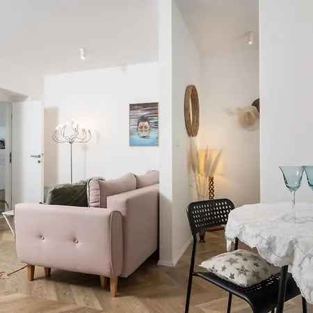 Mina Apartment