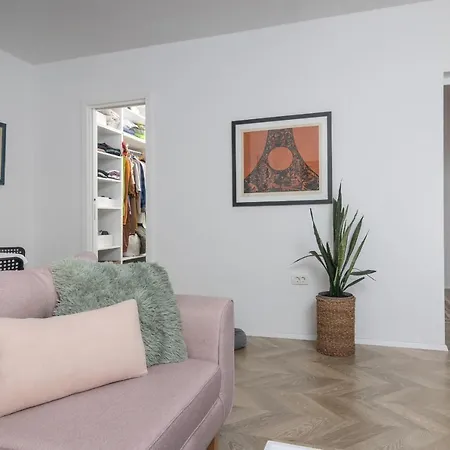 Apartament Mina Split